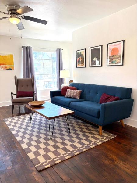 Mod Pop Apt - Rogers, AR