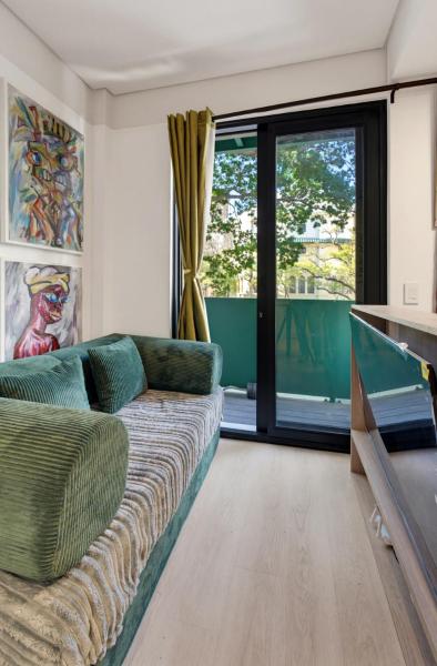 Artsy Compact Studio, Fast Wifi, Near City Oasis - Camps Bay
