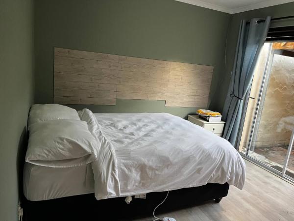 Serene 3-bedroom Apartment In Cape Town - Pets Welcome - Cape Town