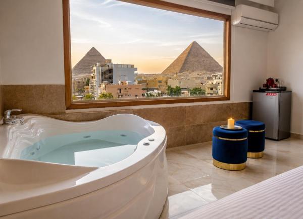 Star Pyramids - Giza