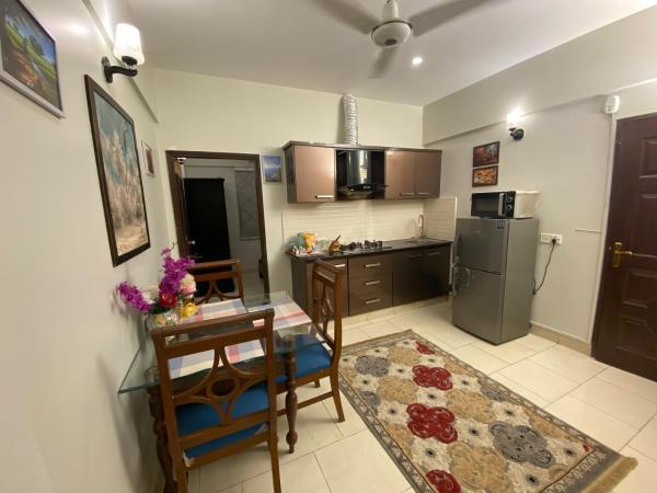 Ocean View 2 Bed Apartment - Karachi