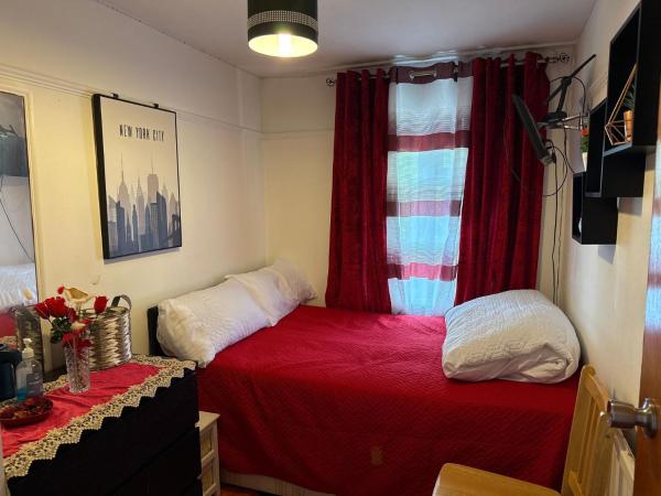 4 Bed Masonette With Garden - 런던