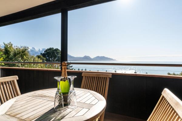 Stunning Ocean View Retreat - 凱庫拉