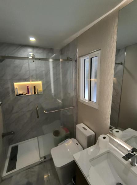 Unwin Guest House - Surrey