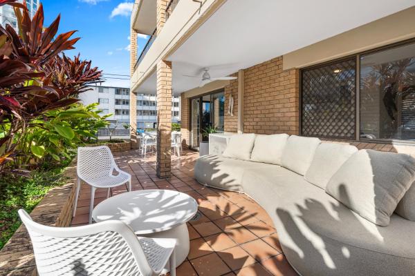 Central Broadbeach Private Patio Walk To All - Broadbeach