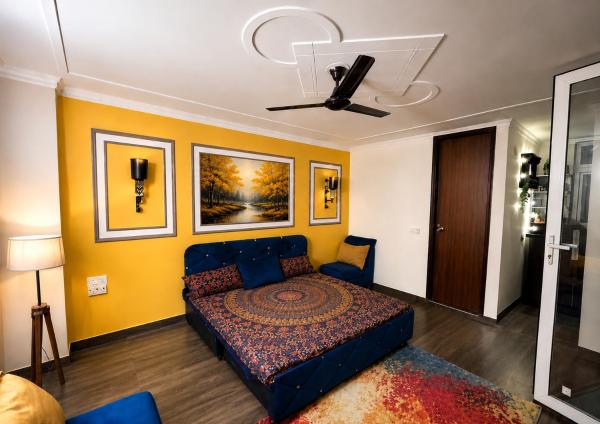 Gurgaon 21 Tonic & Twinkle - Delhi