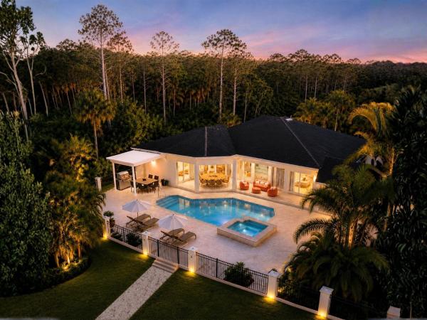 Naples Fl Heated Pool Spa Pickleball Mini Golf - Naples, FL