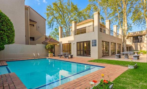 Fifteen Via Arezzio - Johannesburg