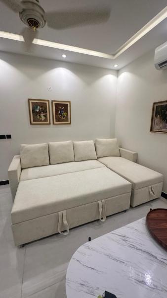 Arz Luxury 1bhk Wifi Pool Self Check-in - Lahore
