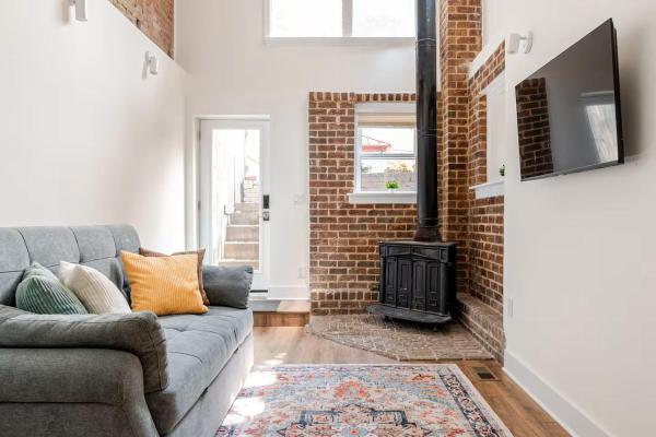 Mt Pleasant Retreat - Entire Brand New Apt In Nw Dc - Walk To Metro, Zoo, Adams Morgan - Parking, Dog Friendly - Takoma Park, MD