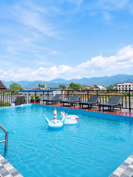 Vang Vieng Budget Wing - Laos