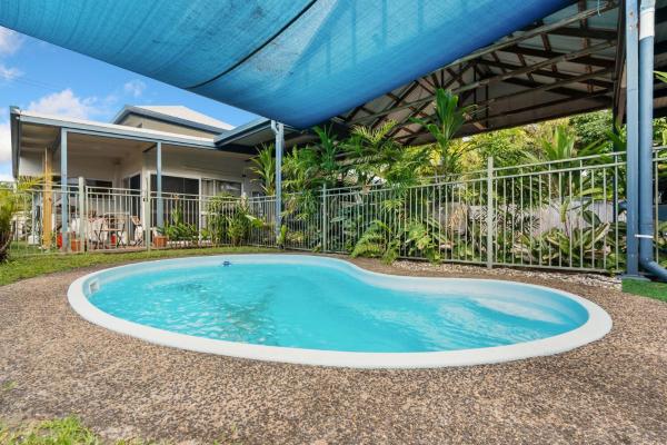 Coconut Beach Retreat - Mission Beach
