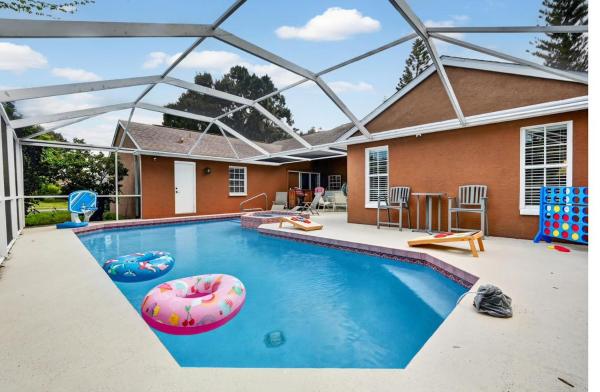 Venice Pool & Spa Retreat - 4br - Sleeps 8 - Venice, FL