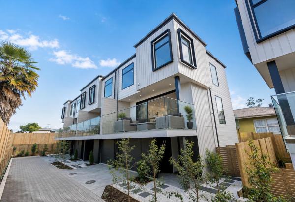 Townhouse In Pakuranga - Auckland