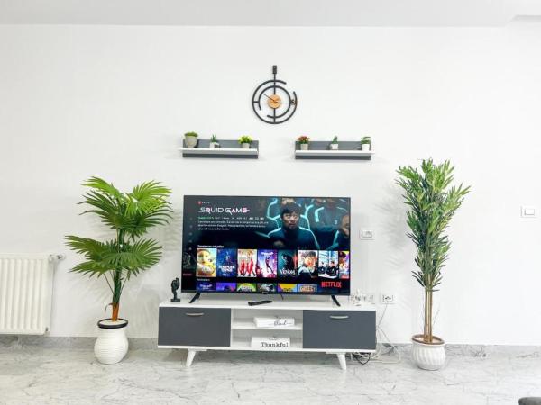 Stylish 2br Flat Tunis Getaway In Jardins Menzah - Tunis