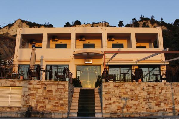 A la foto es mostra l'objecte Θέα - View Appartments situat a la ciutat de Enoría.