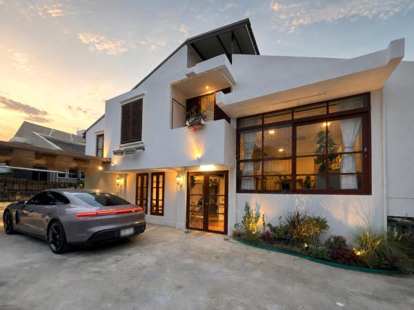 5brs Spanish Hacienda 10 Mins From Mrt Huaikwang - Bangkok
