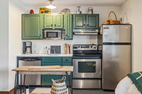 Quaint 1br Getaway 2 Minutes To Okemo Mountain - Ludlow, VT