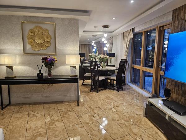 3 Bedroom 2 Bath, Luxury Apt - Mins To Tube And Central London - Twickenham