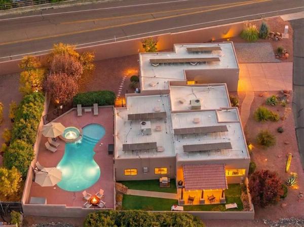 Red Rock Views - Heated Pool, Spa, Firepit, & Billiards - Luxe 6br Sedona Retreat - Arizona