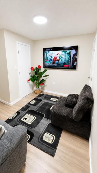 New Cozy 2bedroom Basement Suite In Devonshire - ウィニペグ