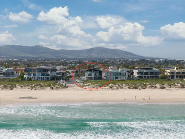 Ocean 9 - Sunset Beachfront Apartments - Cape Town
