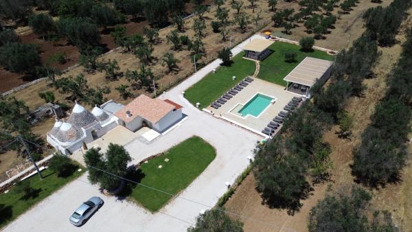 Trulli Di Thomas Resort Con Piscina - Pouilles