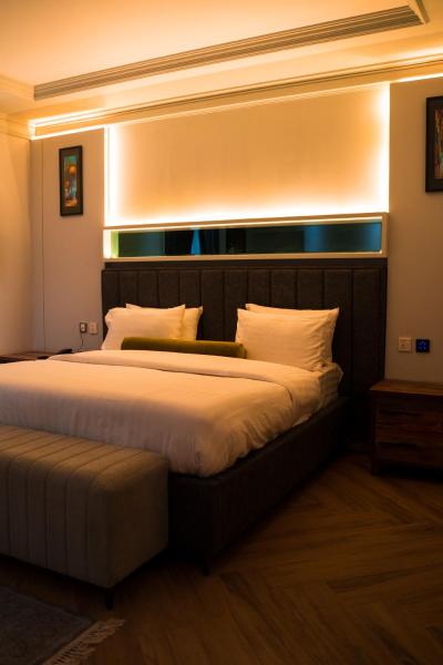 Le Aura Grand Hotel - Lahore