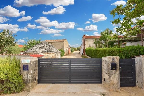 House Monteci 1378 - Pula