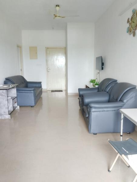 Lake View Apartment Near Sipcot - Chennai