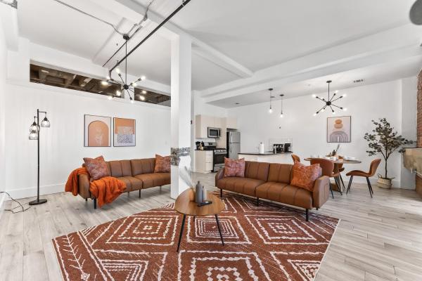 Suburban Haven Stylish Loft - Newark, NJ