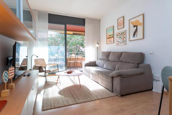 11jog1036 - Huge & Bright Apartment Train Station - El Prat de Llobregat
