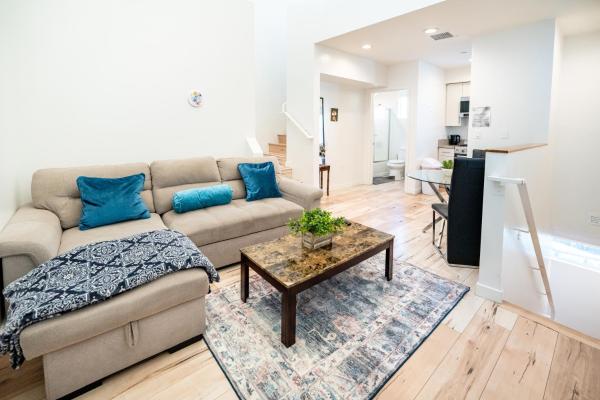 Modern 3 Level 2br Loft Koreatown & Hollywood - Los Angeles