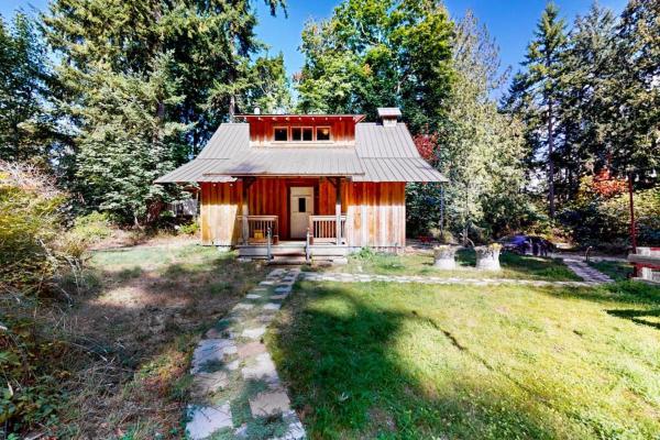 Cozy 2 Bedroom Woodland Cottage With Fire Pit And Beach Access Near Clinton - 위드비 섬