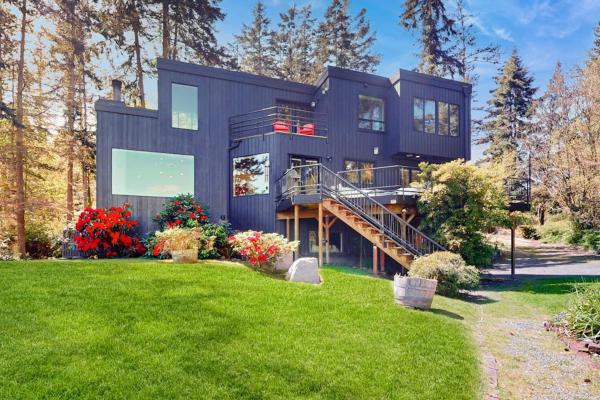Waterview Retreat In Coupeville With Stunning Mt Baker And Saratoga Passage Views - Coupeville, WA