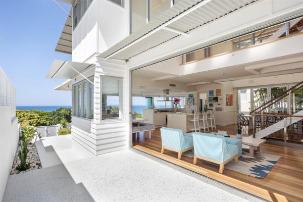 The Beach Shack: Getaway On Sunshine Beach - Noosa Heads