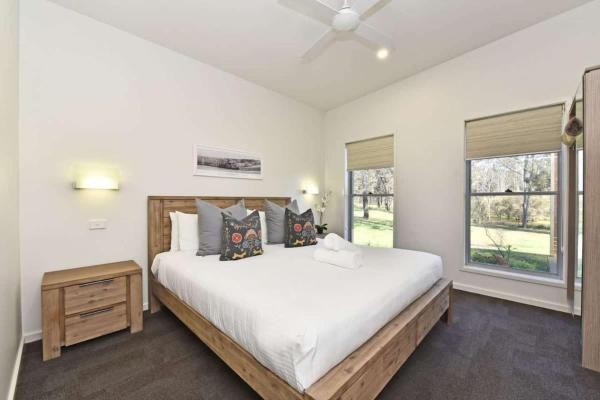 Ironbark Hill 1 Bedroom Private Villa Located On Vineyard And Restaurant Pokolbin - Pokolbin