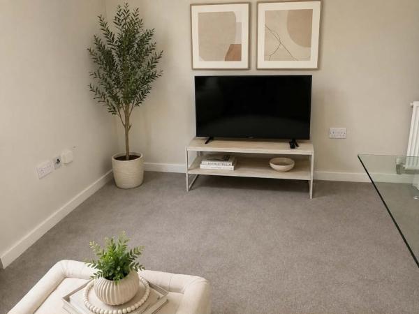 Modern 2 Bdr In Edinburgh - Sleeps 4 - Free Parking - Edinburgh