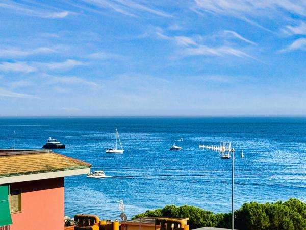 Wave House Cosy Yet Modern Apt In A Prime Location, Oceanfront, Private Terrace And Air Conditioning - Monterosso al Mare