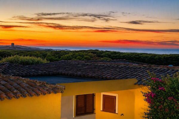 Accogliente Trilocale Con Terrazzo Vista Mare, Residence Mirice - Vignola Mare - Portobello