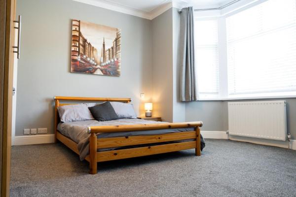 Delightful Home In Manchester - Oldham