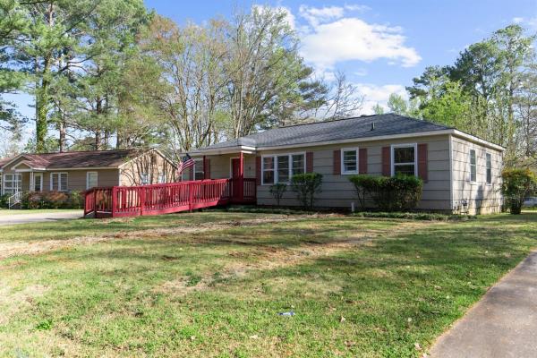 The Gathering House- Groupsbackyard Retreatgrill - Birmingham, AL