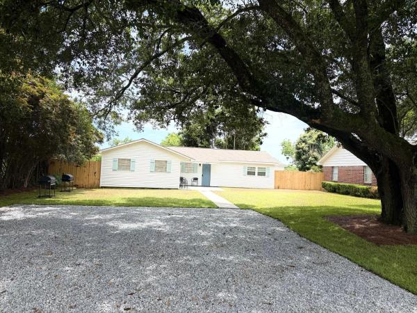 Charming Home In The Heart Of Grandbay By Beaches! - Alabama