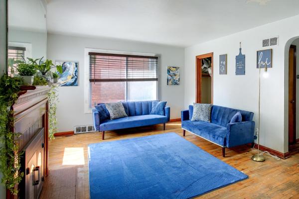 Family Apt 7 Mi To Gateway Arch, Museums & More! - Spanish Lake, MO