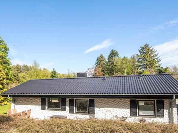 7 Person Holiday Home In Ebeltoft-by Traum - Ebeltoft