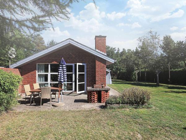 Cozy Retreat Near Marielyst - Danska