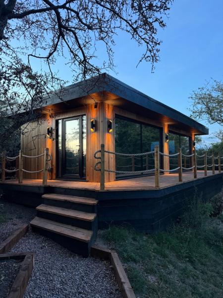 Luxury Lakeside Lodge Next To The Belfry With Hot Tub - Birmingham