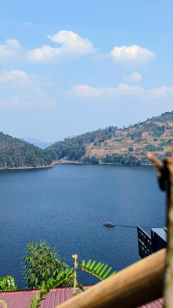 Twin Lakes Island Homestay - 르완다