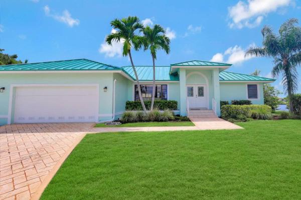 Pet-friendly Waterfront Home On Key Lot With View - Marco Island, FL