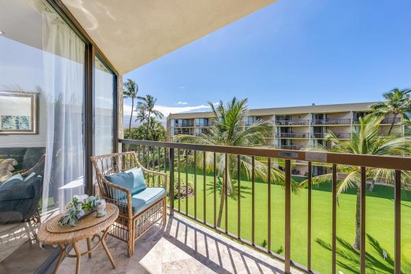Oceanfront Remodeled Condo - Maui Sunset A404 - Maui